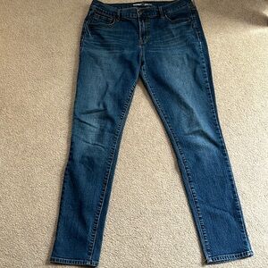 Old Navy 14 Long, mid rise jeans